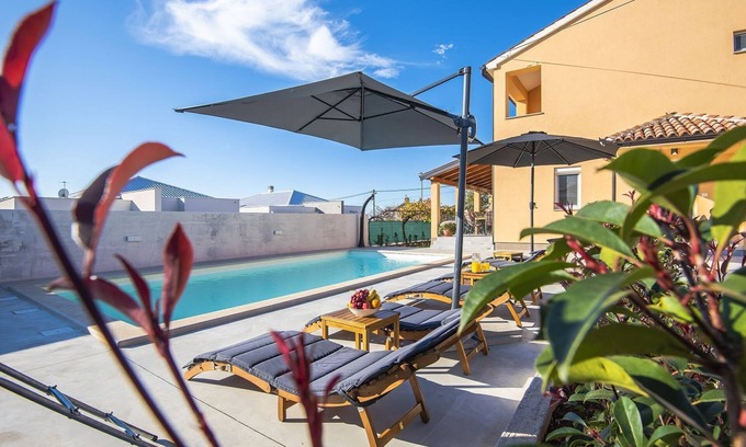 Sikici House | Villa with private pool, playground, WiFi, air conditioning, BBQ