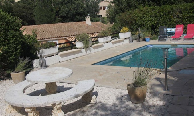 Saint-Raphael Villa | Villa with swimming pool in a quiet setting close to the beach