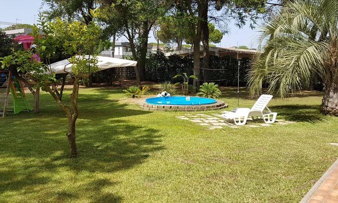 Latina Lido Villa | Villa with swimming pool in a large park facing the sea between Terracina and San Felice Circeo