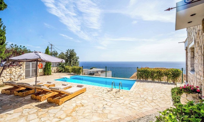 Xirokastello Villa | Villa Yiannis - Two Bedroom Villa, Sleeps 4