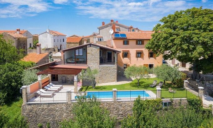Zamask Villa | Villa Zamask for 7 people in Central Istria with jacuzzi & sauna