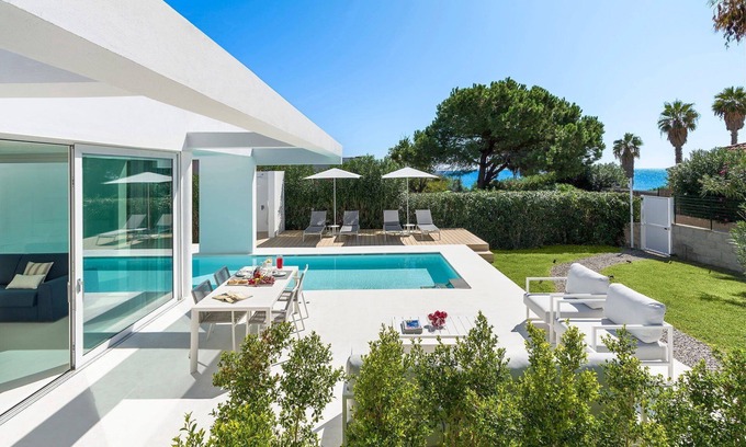 Punta Milocca Villa | Villa Zora with pool and garden - My Rental Homes