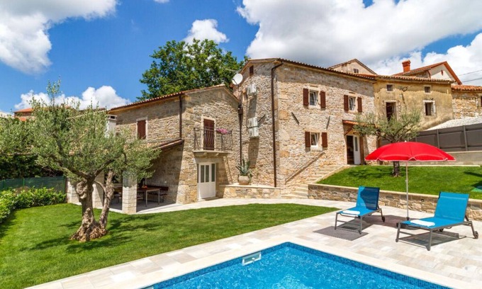 Skropeti House | Villa Zoro Comfortable holiday residence