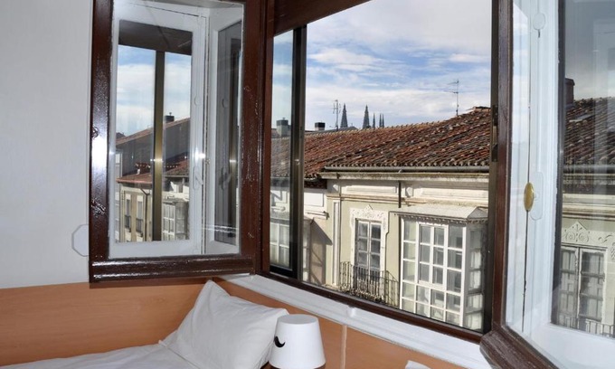 Burgos Apartment | VillaDel Casa Urbana