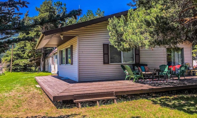 Palisades House | Village House at Valley Village