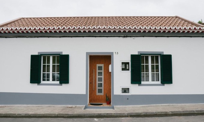 Ribeira Grande House | Village House