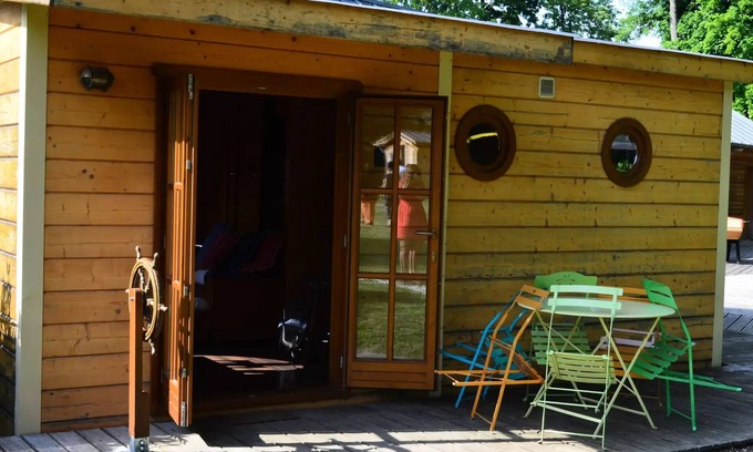 Bar-sur-Aube Ski Chalet | Village of Champagne * - Cabane de Sam - a luxurious little family home 6 people