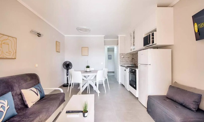 Pont Royal Apartment | Village Pont Royal in Provence - maeva Home - 2 Room Apartment 5 People Comfort