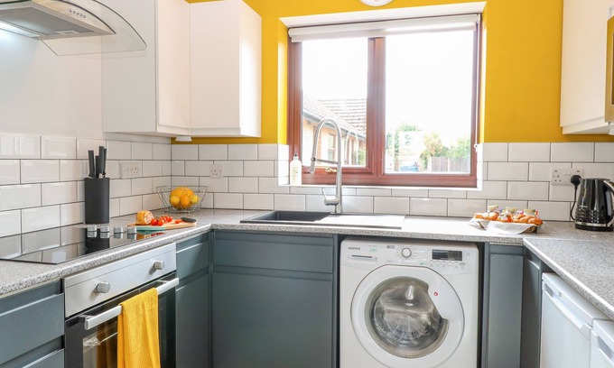 Littleport Cottage | Village Retreat