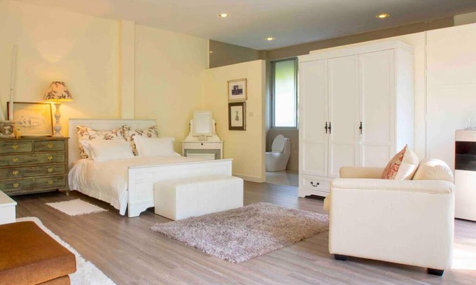 Ko Pha-ngan Apartment | VillaMilla deluxe en-suite room