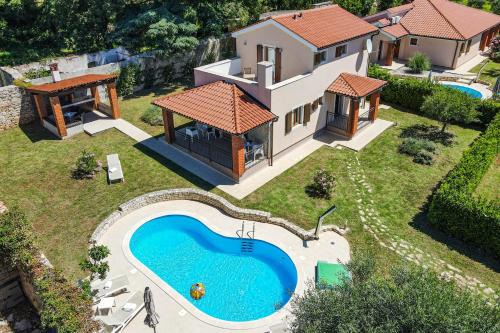Farini Apartment | Villas Kolumbera With Private Pools