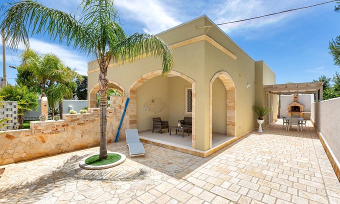 Nardo Apartment | Villino Delle Orchidee Est by BarbarHouse