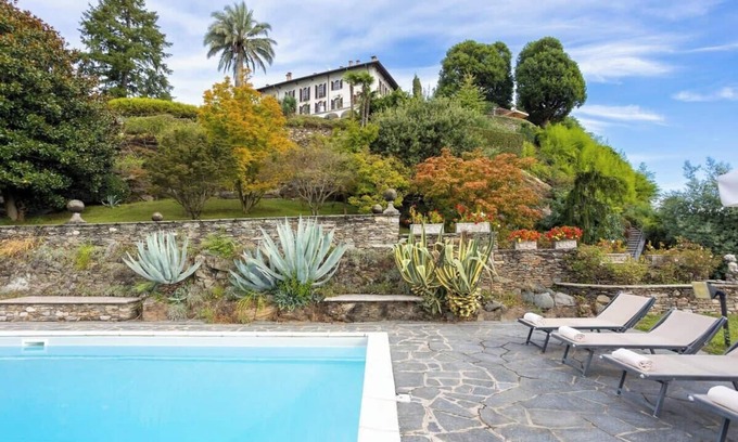 Verbania Villa | VILLINO SAN REMIGIO - 9 BEDROOMS 18 PAX