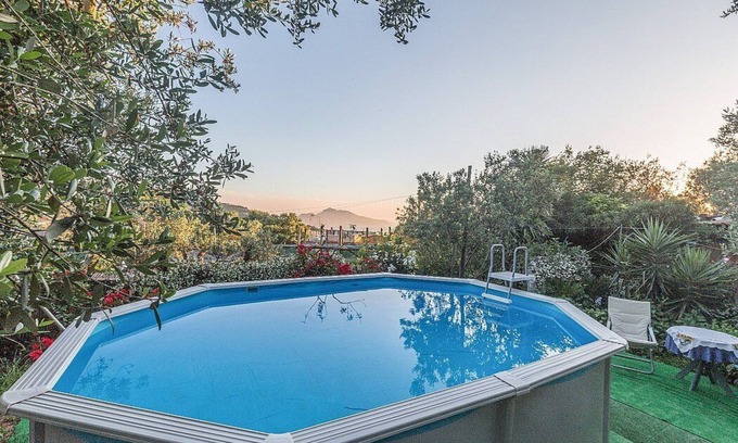 Schiazzano Villa | Villino Zoe: A graceful cottage surrounded by a lemon and orange garden, with Free WI-FI.