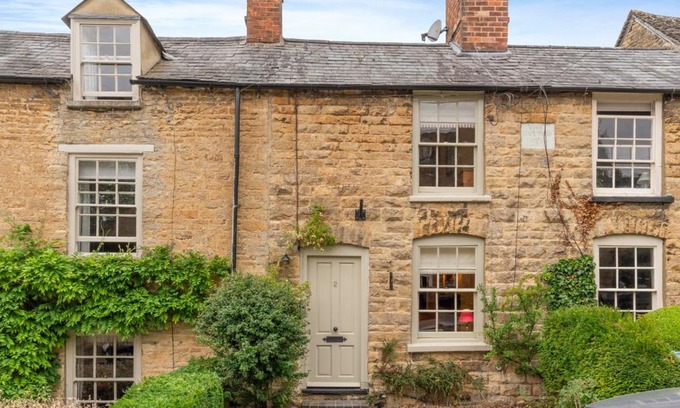Charlbury House | Vine Cottage, Charlbury