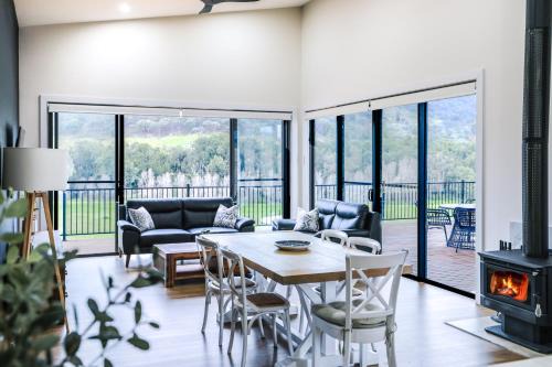 Apple Tree Flat House | Vineyard stay at Mudgee