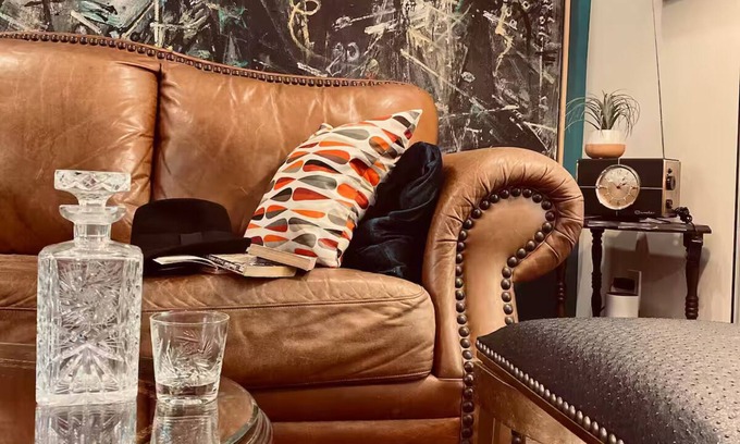 Hudson House | Vintage decor for a retro-chic stay near Montreal - 35 min Airport