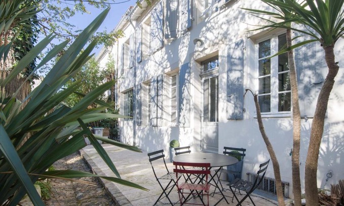 Saint-Martin-de-Re House | Violette maison de charme au cœur de St Martin