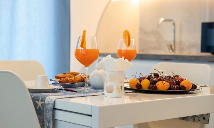 Torre Pali Apartment | Virgilio hosting Casa Nuovissima Vista Mare
