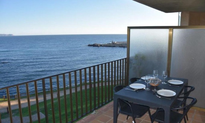 L'Escala Apartment | Vista Alegre
