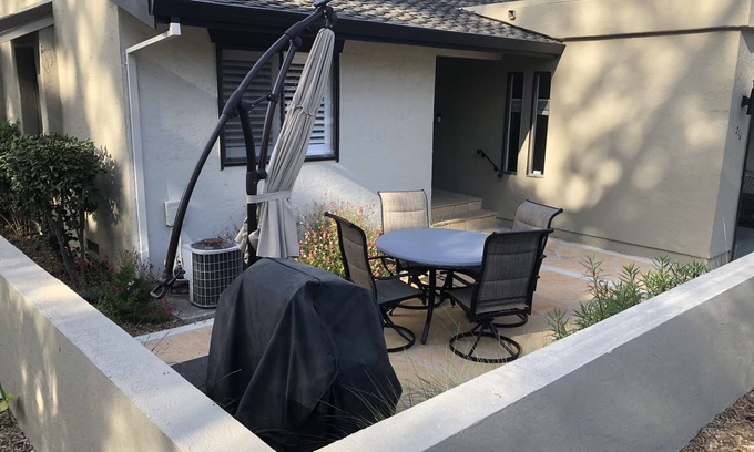Yountville Condo | "Vista Creek" Condo is just a short walk into the center of charming Yountville.