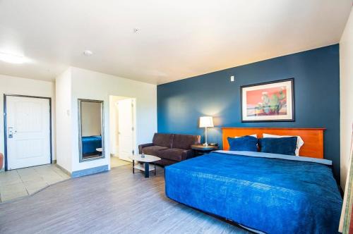 Sierra Vista Apartment | Vistas 107- Modern studio sleeps 3 with style