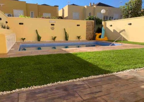 Jerez de la Frontera House | VIVE JEREZ Casa de lujo con piscina y barbacoa en la mejor zona de Jerez de la Frontera