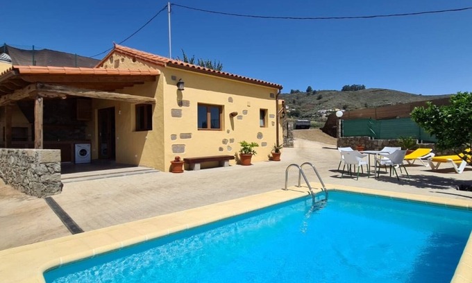 La Solana Cottage | Vivelorural casa Bernardo 2 con piscina privada