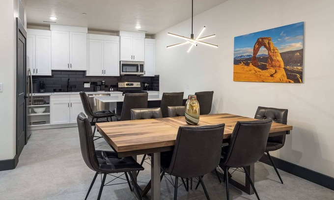 Moab South Valley Apartment | Vizcaya #9 - Moab's Newest Luxury Rental