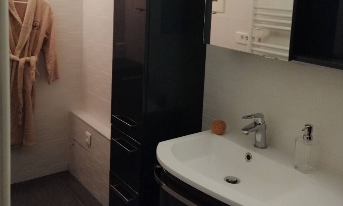 Figanieres House | Vrbo Property