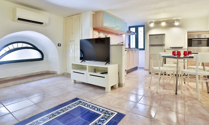 Rione Duomo Apartment | Vrbo Property