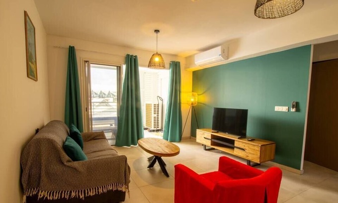 Saint-Leu Apartment | Vrbo Property