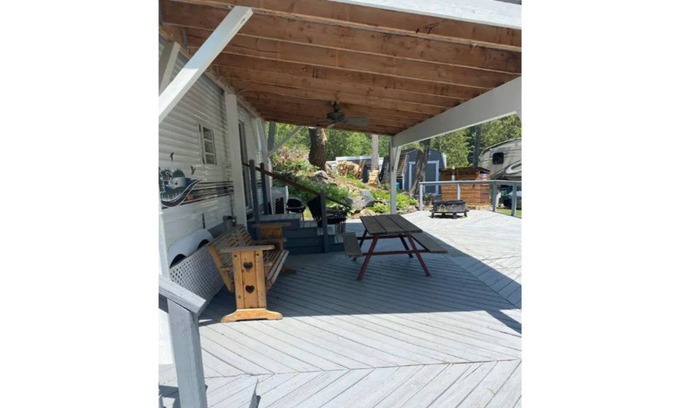 Loretto House | Vrbo Property