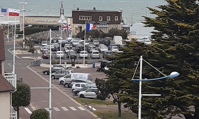 Courseulles-sur-Mer Apartment | Vue sur mer