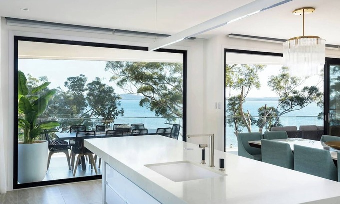 Nelson Bay House | Vue Two - Nelson Bay Waterfront Luxury