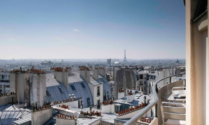Pigalle Apartment | Vue Unique à Paris au Cœur de Montmartre
