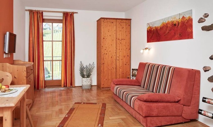 Gruisla Bed & Breakfast | Vulkanzimmer - ab 3 Nächten - Winzerhof Klöckl