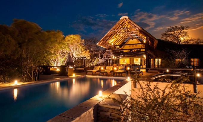 Thorny Bush Game Reserve Cabin | Vuyani Safari Lodge