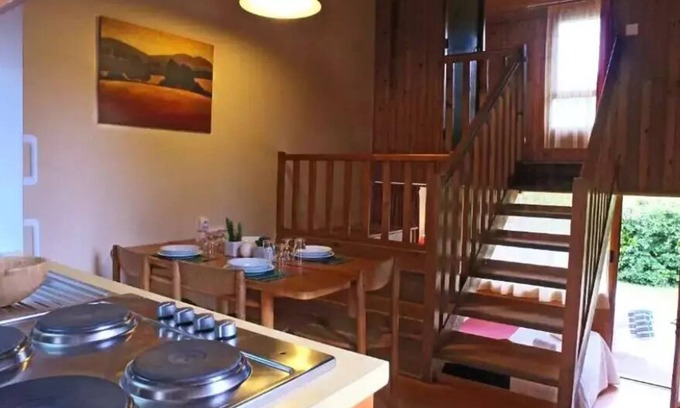 Lavoute-Chilhac Apartment | VVF The Gorges de l'Allier * - 2 Room Cottage 5 People 1 baby