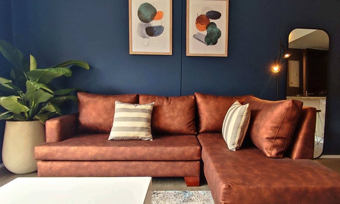 Centro International Apartment | w*| Sophisticated 1BR in Luxury Building