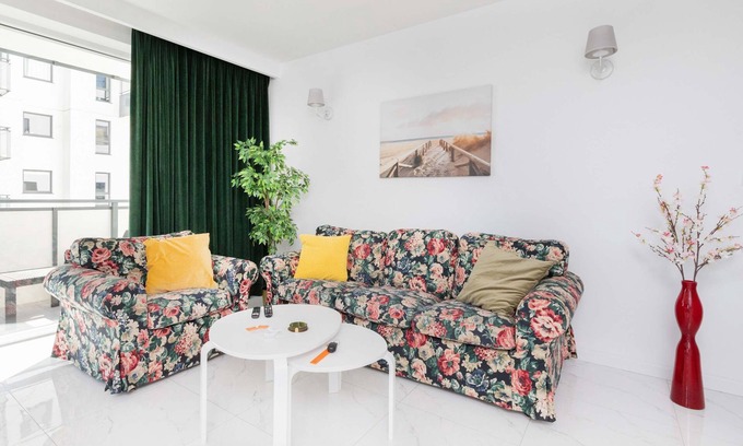 Mlyniska Apartment | Wałowa 25B | Spacious Apartment | Parking