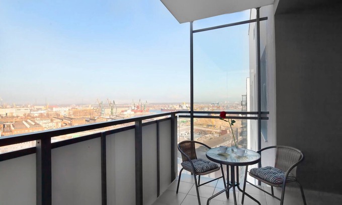 Mlyniska Apartment | Wałowa Penthouse in Gdansk