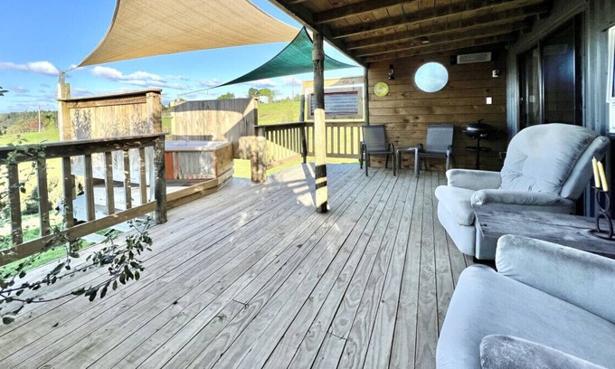Nukuhou House | Wainui Valley Rural Retreat - Kiwi