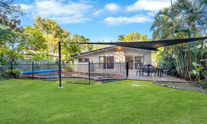 Clifton Beach Villa | Wait-a-While: Family-Friendly Beach Retreat, Rainforest Views & Steps to Clifton Beach