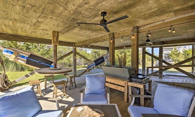 Avon House | Walk to Bay & Boat Launch: Beach House in Avon