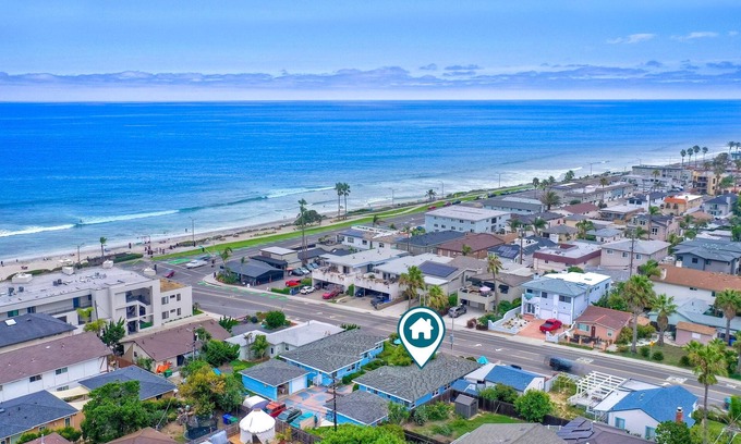 Carlsbad Condo | Walk To Beach | EV Charger | Outdoor Dining | 2BR