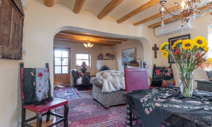 Downtown Santa Fe House | WALK TO DOWNTOWN PLAZA, RAILYARD, AND CANYON ROAD. HISTORIC ADOBE.