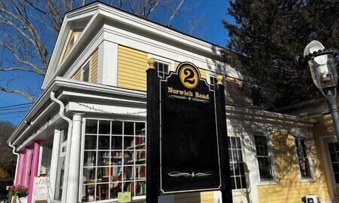 East Haddam Apartment | Walk To Goodspeed Opera House!