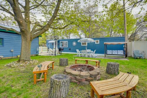 Caseville House | Walk to Lake Huron Pet-Friendly Caseville Cottage
