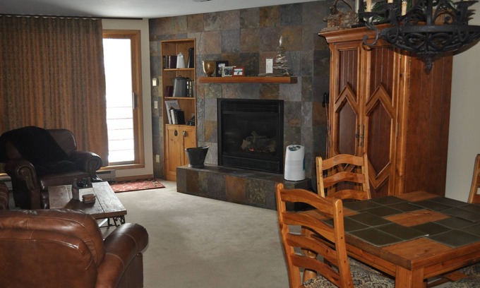 Mountain House Condo | WALK TO LIFTS LG 1 BR INDOOR POOL & Hot Tub, Awesome ski mountain views!